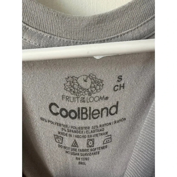 Fruit of the Loom Cool Blend Men’s size small gray t-shirt - Picture 4 of 6